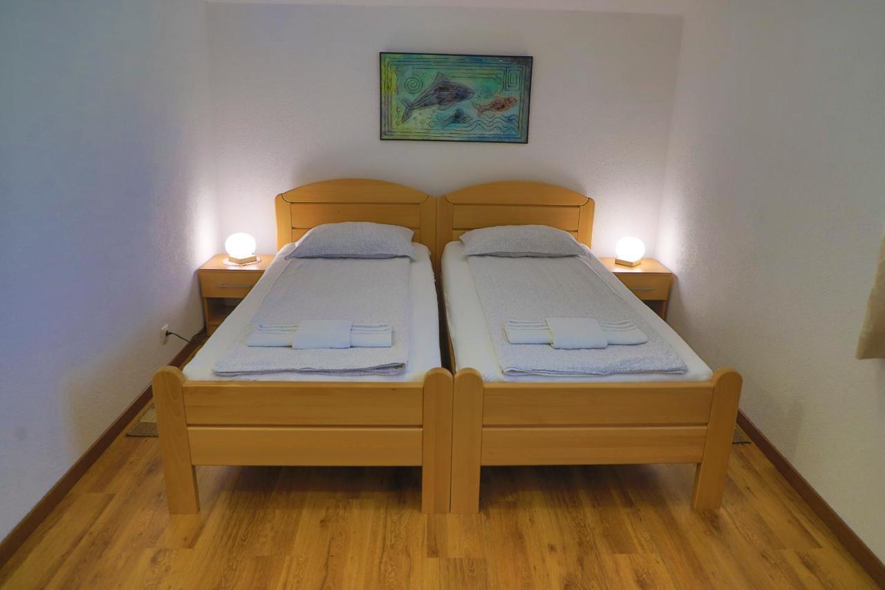 Apartments Oeneus Racic ภายนอก รูปภาพ